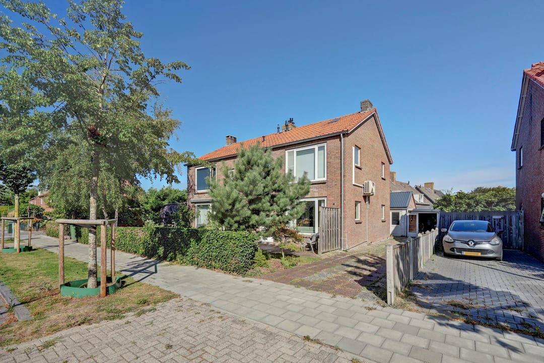 Photo 1 of Hoogvlietlaan 56