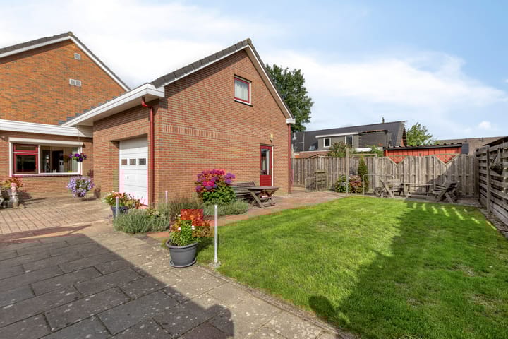 Photo 40 of Willem Grolstraat 45