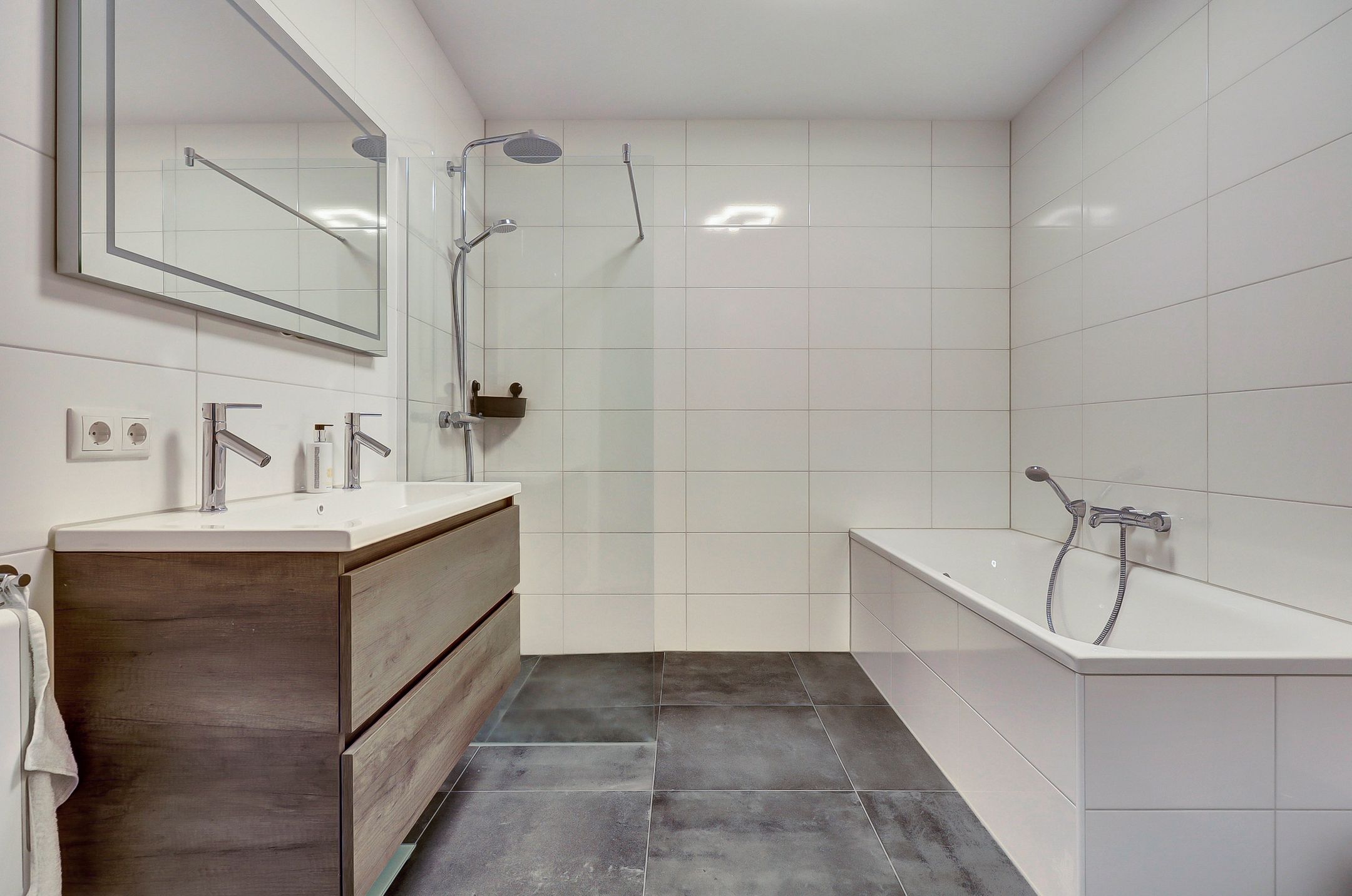 Foto 24 van Wilhelminapark 49