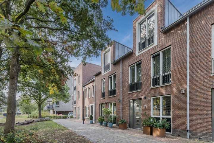 Foto 35 van Napoleonshoed 7