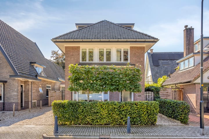 Photo 42 of Catharina van Reesstraat 2