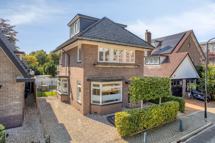 Photo 44 of Catharina van Reesstraat 2