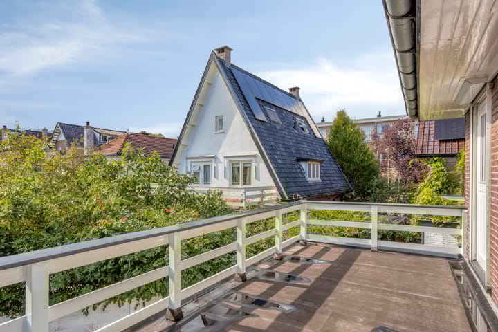 Photo 22 of Catharina van Reesstraat 2