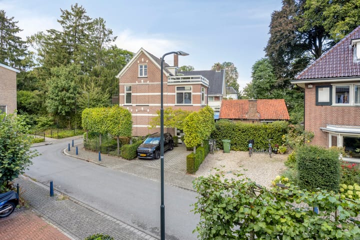 Photo 46 of Catharina van Reesstraat 2