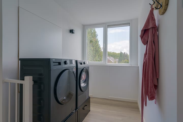 Foto 38 van Hoge Tom 43