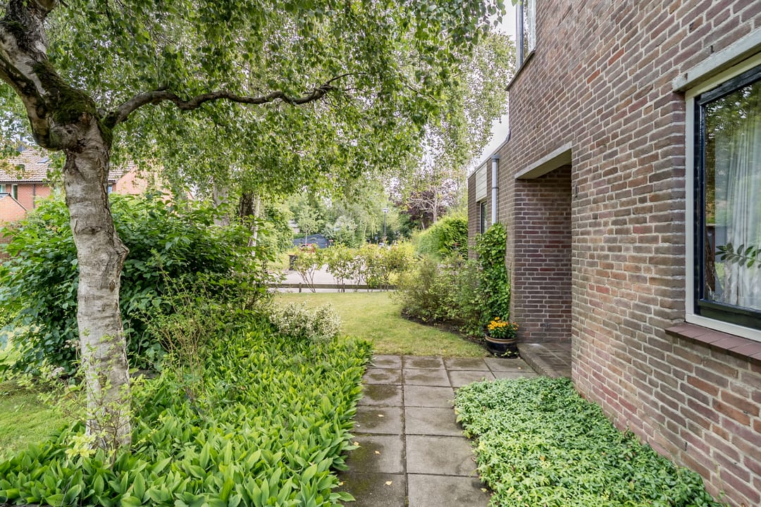 Foto 38 van van Santenlaan 1