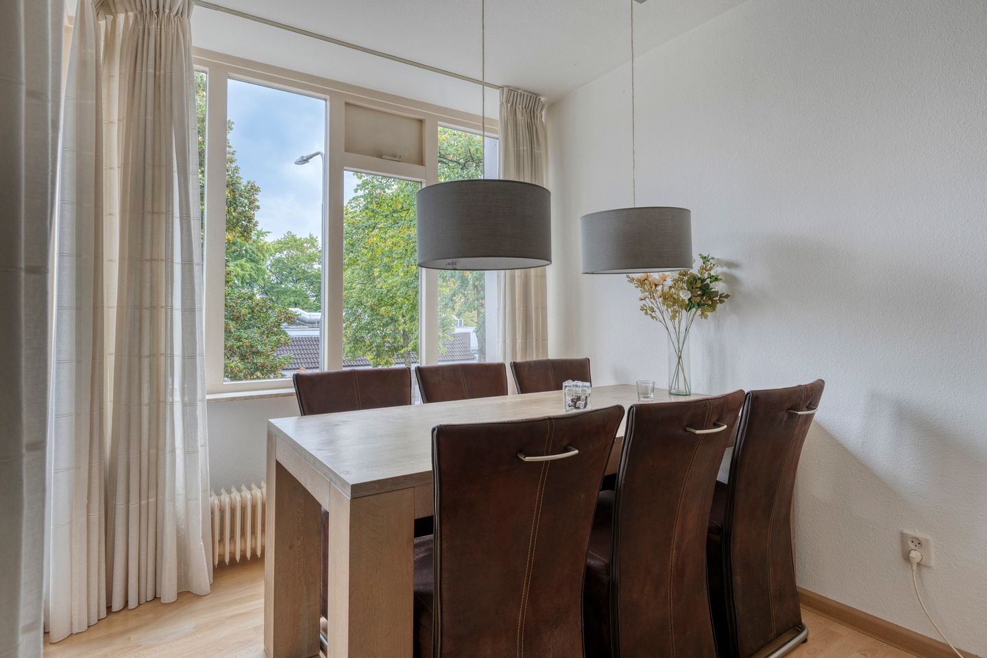 Photo 14 of Looveltlaan 6