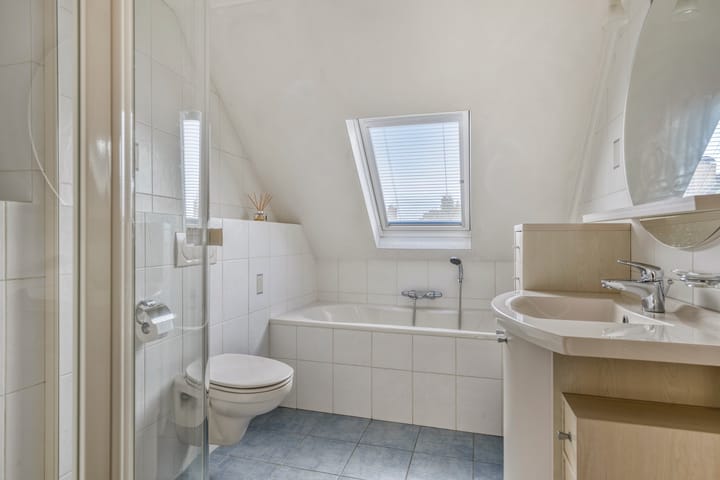 Foto 24 van Looveltlaan 6