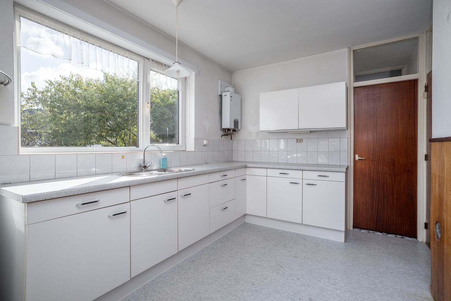 Photo 14 of Bernhardstraat 67