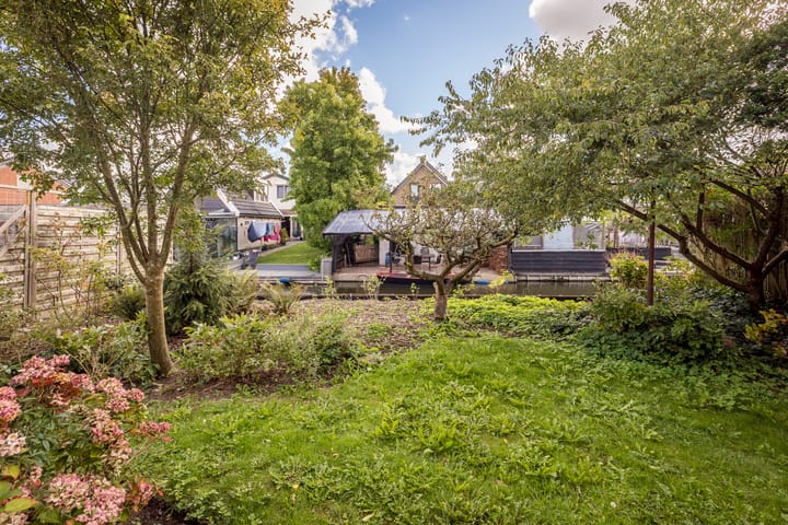 Foto 32 van Bernhardstraat 67