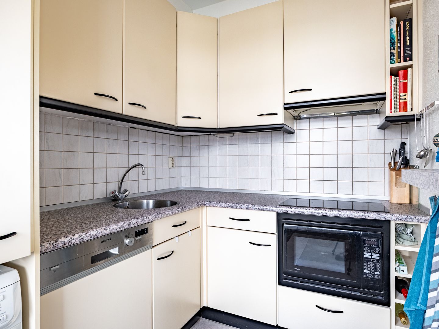 Photo 10 of Stationsplein 99