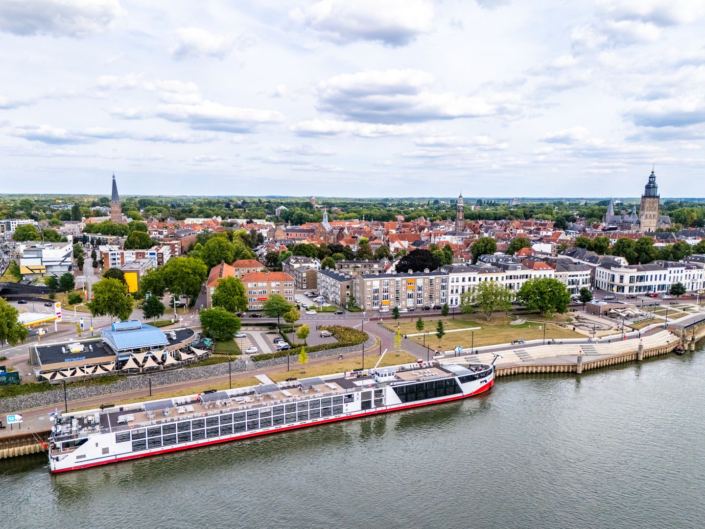 Photo 25 of Stationsplein 99