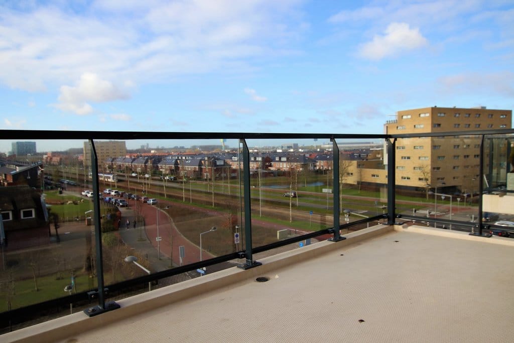 Foto 5 van Vrouw Avenweg 12-C