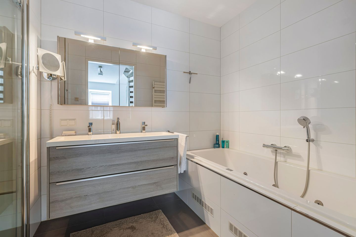 Photo 40 of Laantje van Hynckes 22