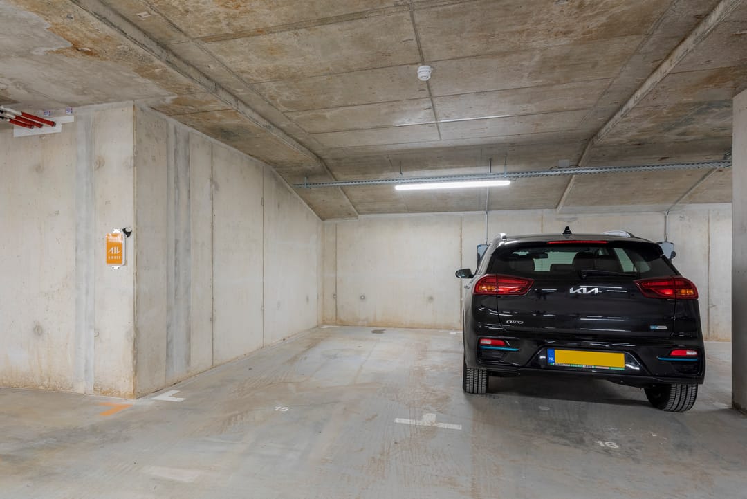 Photo 31 of Radarweg 450