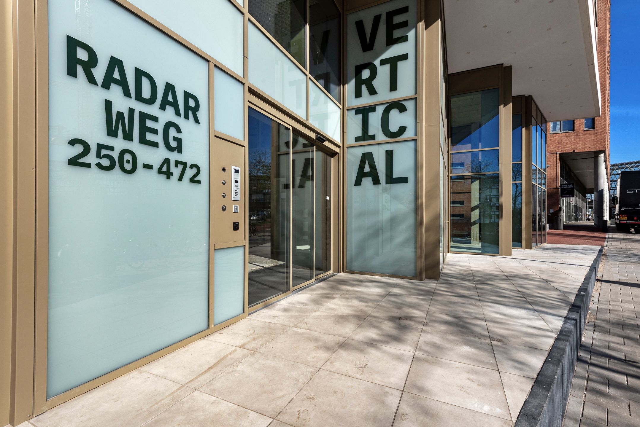 Photo 33 of Radarweg 450