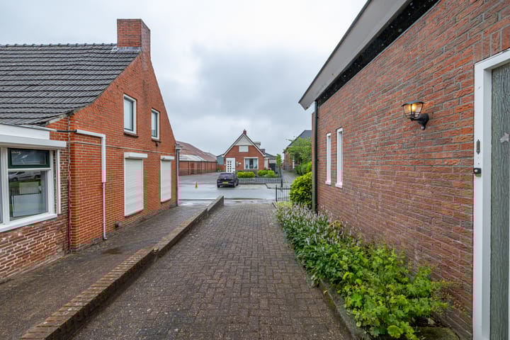 Photo 39 of Hereweg 37