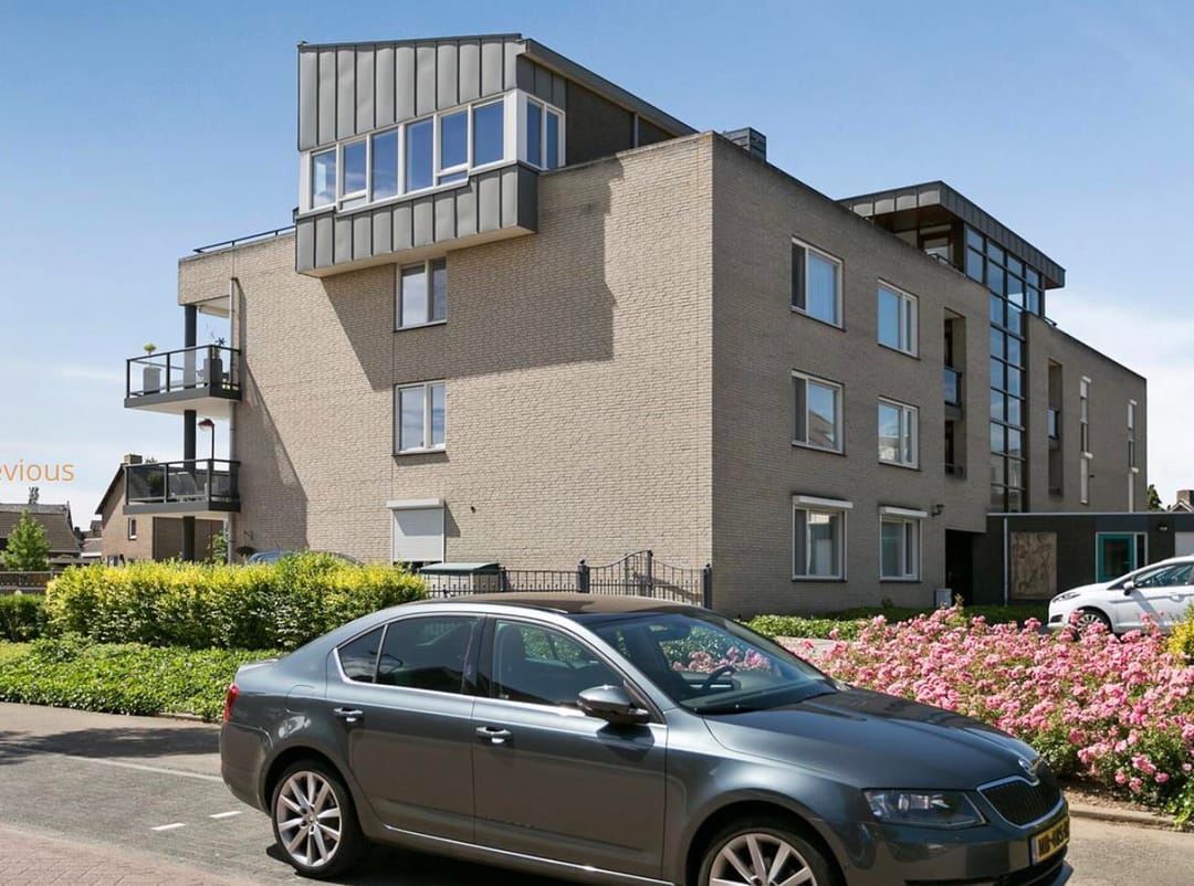 Photo 2 of Wilhelminalaan 11-A2