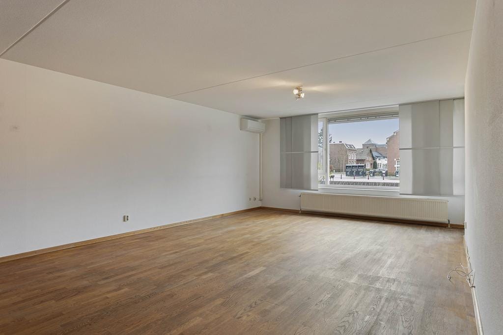 Photo 6 of Wilhelminalaan 11-A2