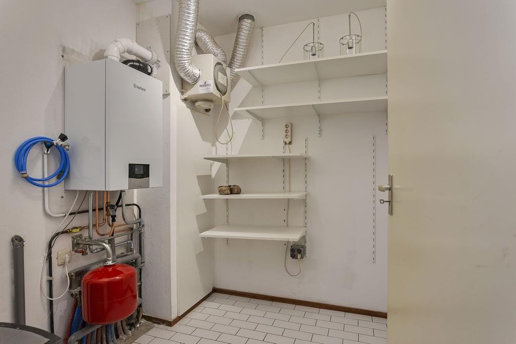 Photo 17 of Wilhelminalaan 11-A2