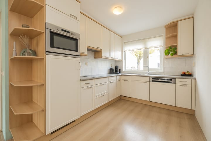 Photo 11 of Tongelaer 106