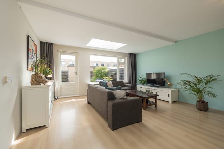 Photo 16 of Tongelaer 106