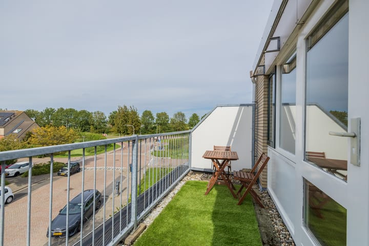 Photo 52 of Tongelaer 106