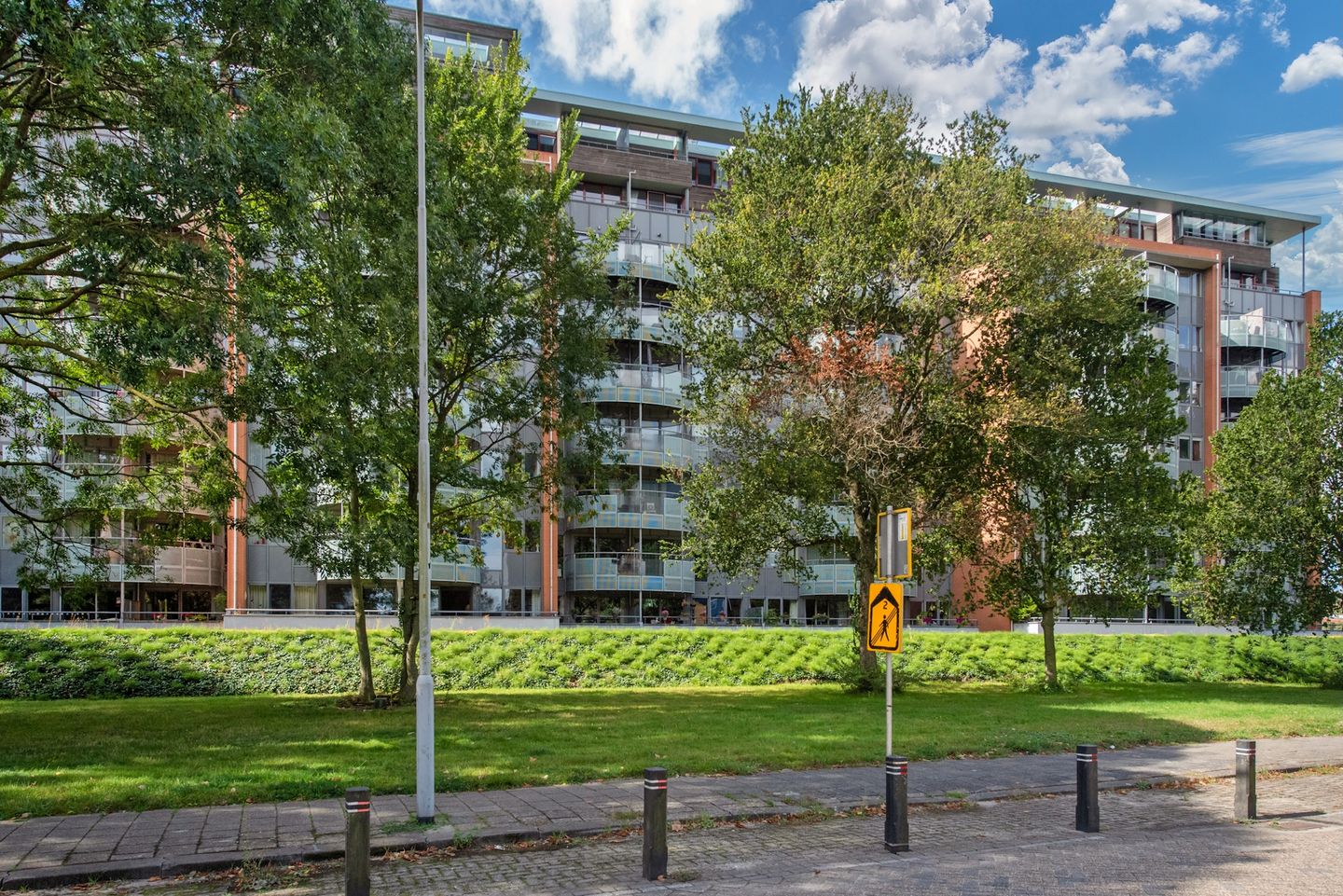 Foto 4 van Dokter Van Ledestraat 108