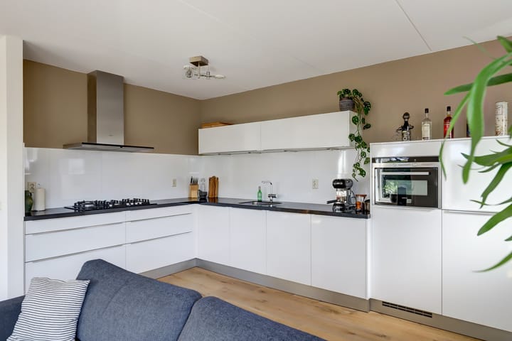 Photo 4 of J.J. Allanstraat 270