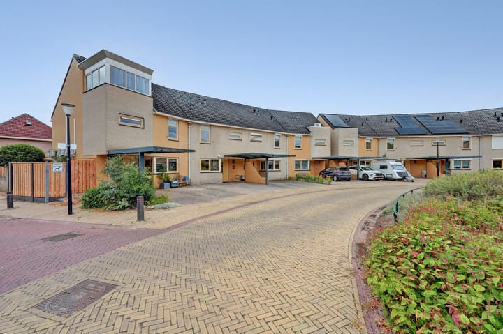 Foto 36 van P. Lieftincklaan 13