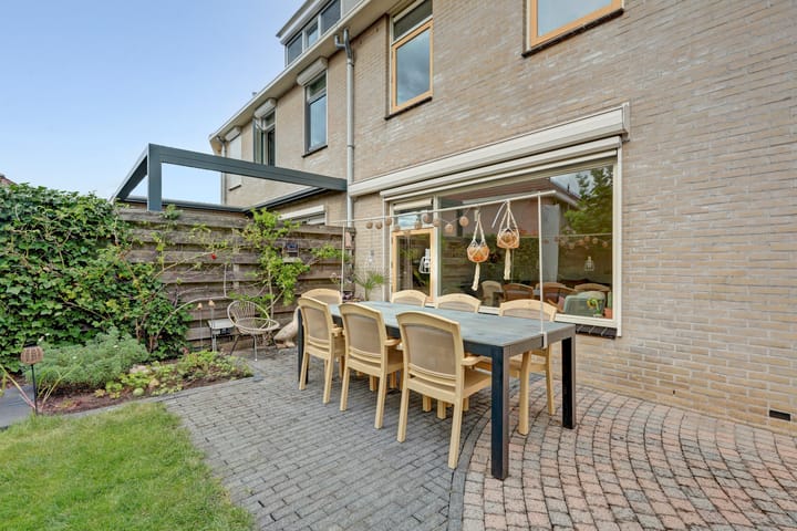 Foto 34 van P. Lieftincklaan 13