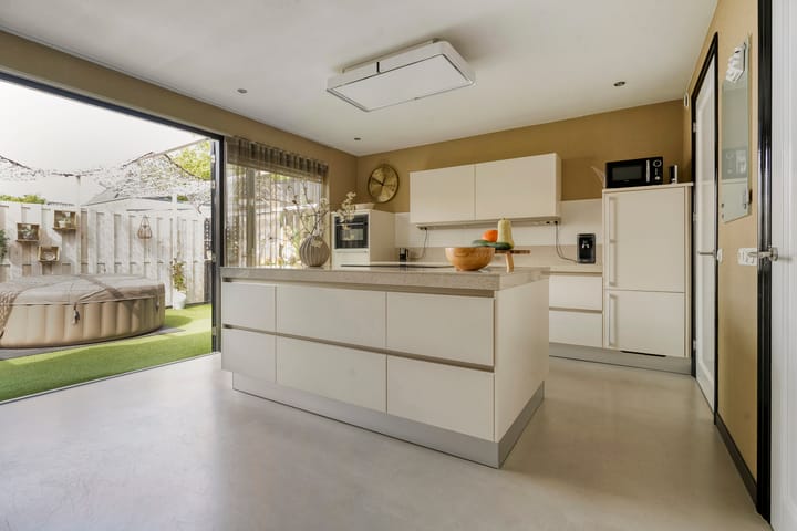 Foto 19 van Willem-Alexanderstraat 4-C