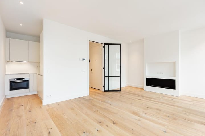 Photo 2 of Nicolaas Witsenstraat 3-E