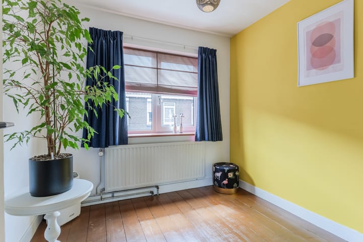 Foto 21 van Pironstraat 65