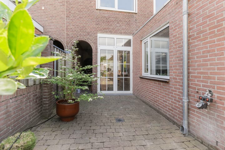 Foto 26 van Pironstraat 65