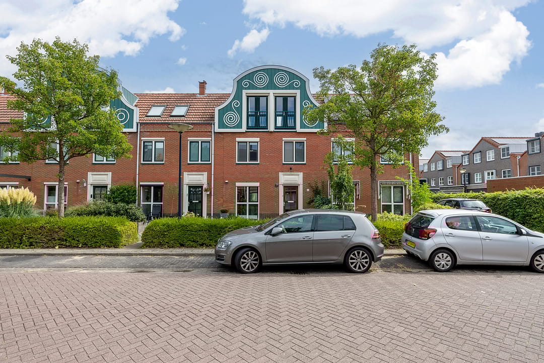 Foto 2 van Count Basielaan 4