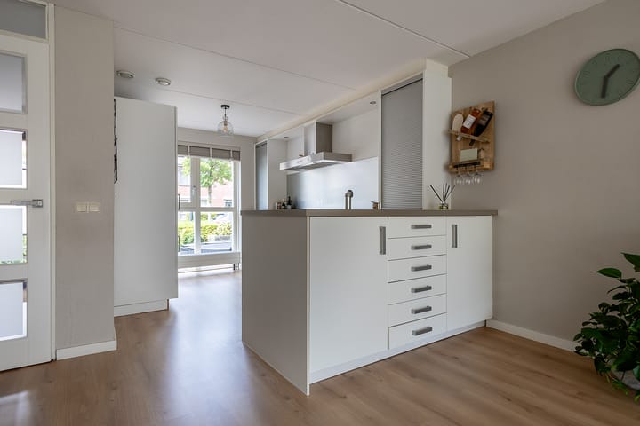 Foto 11 van Count Basielaan 4