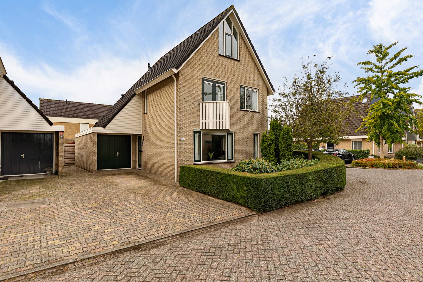 Photo 1 of Het Wapenschild 34