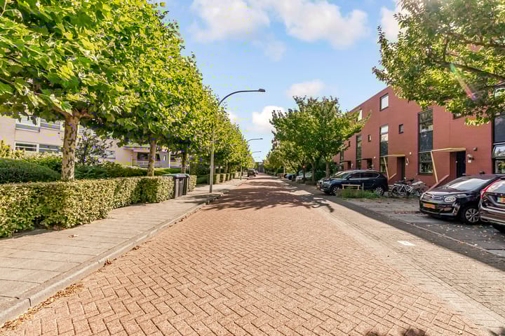 Foto 28 van Bremenstraat 59