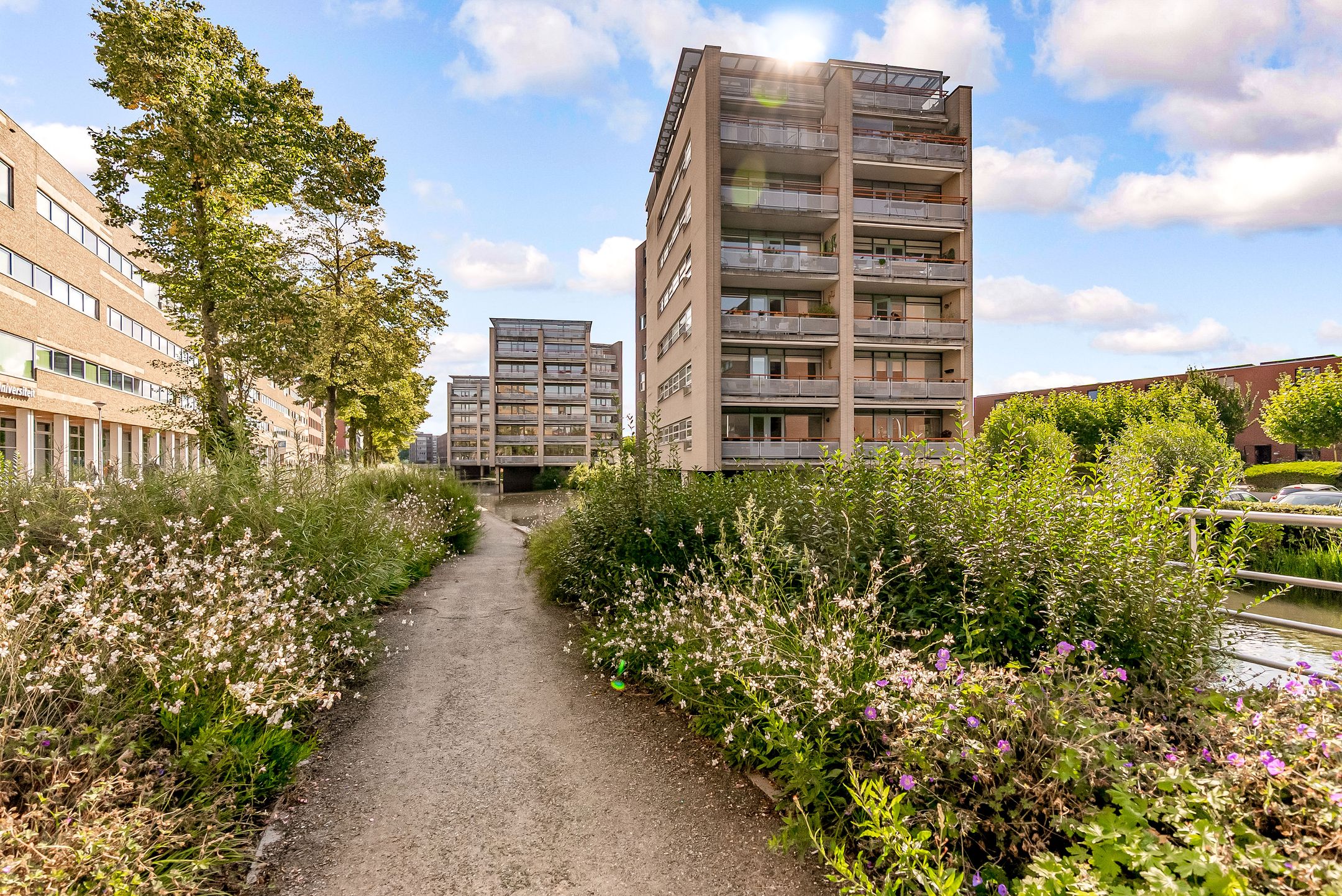 Foto 30 van Bremenstraat 59