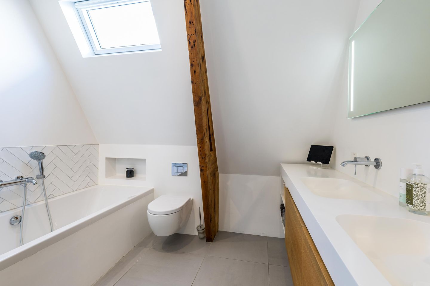 Foto 40 van Rodenrijsestraat 91-B