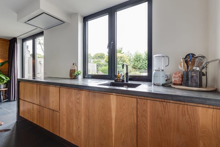 Photo 23 of Herman van Halterenstraat 19