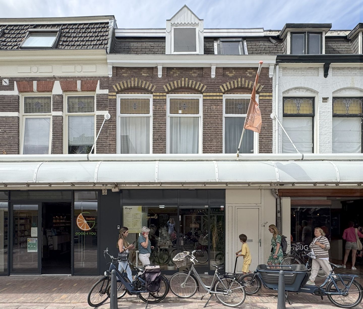 Bekijk foto 1 van Generaal Cronjéstraat 127