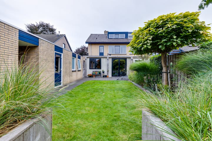 Photo 62 of Herman van Halterenstraat 19