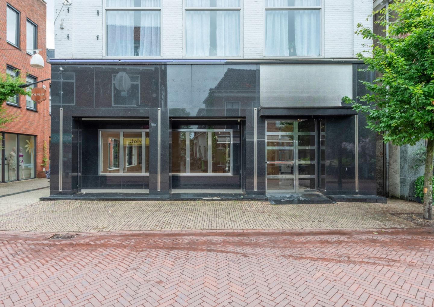 View photo 2 of Jan van Schaffelaarstraat 30