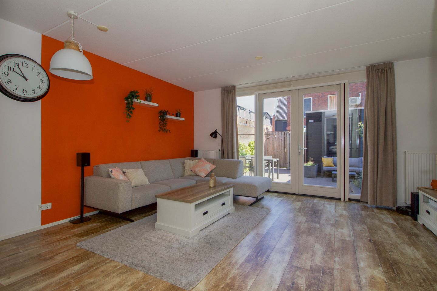 Photo 4 of Oostmaat 3