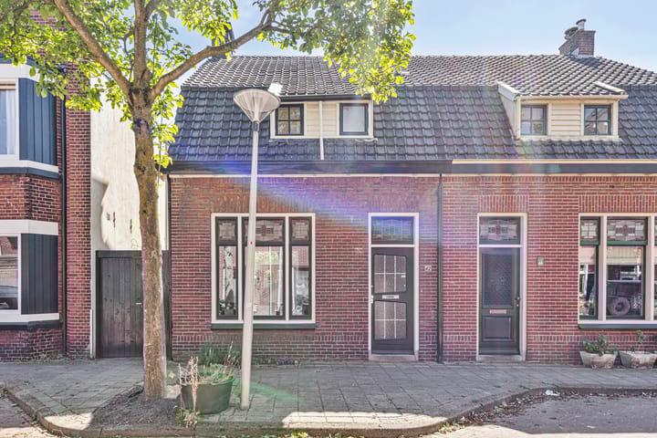 Photo 5 of Bilderdijkstraat 42