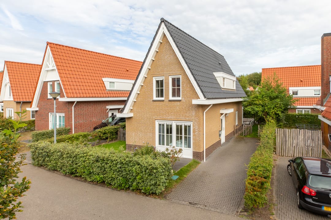 Foto 1 van John O. Forfarstraat 27