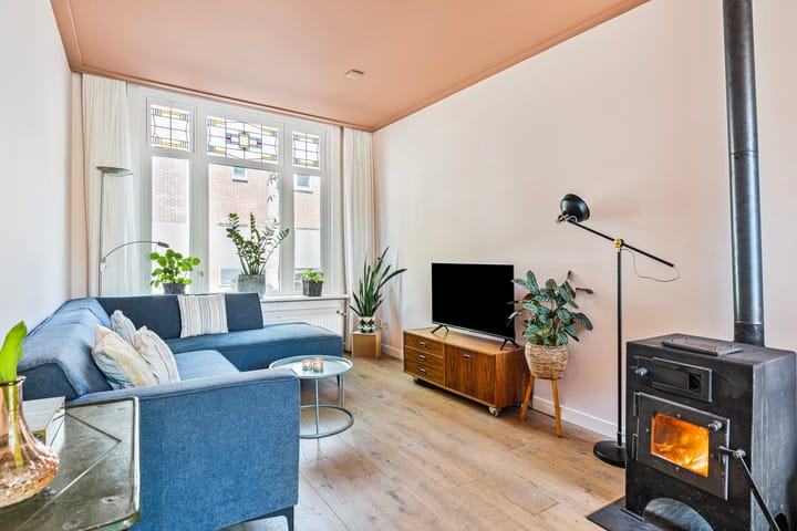 Photo 2 of Bilderdijkstraat 42