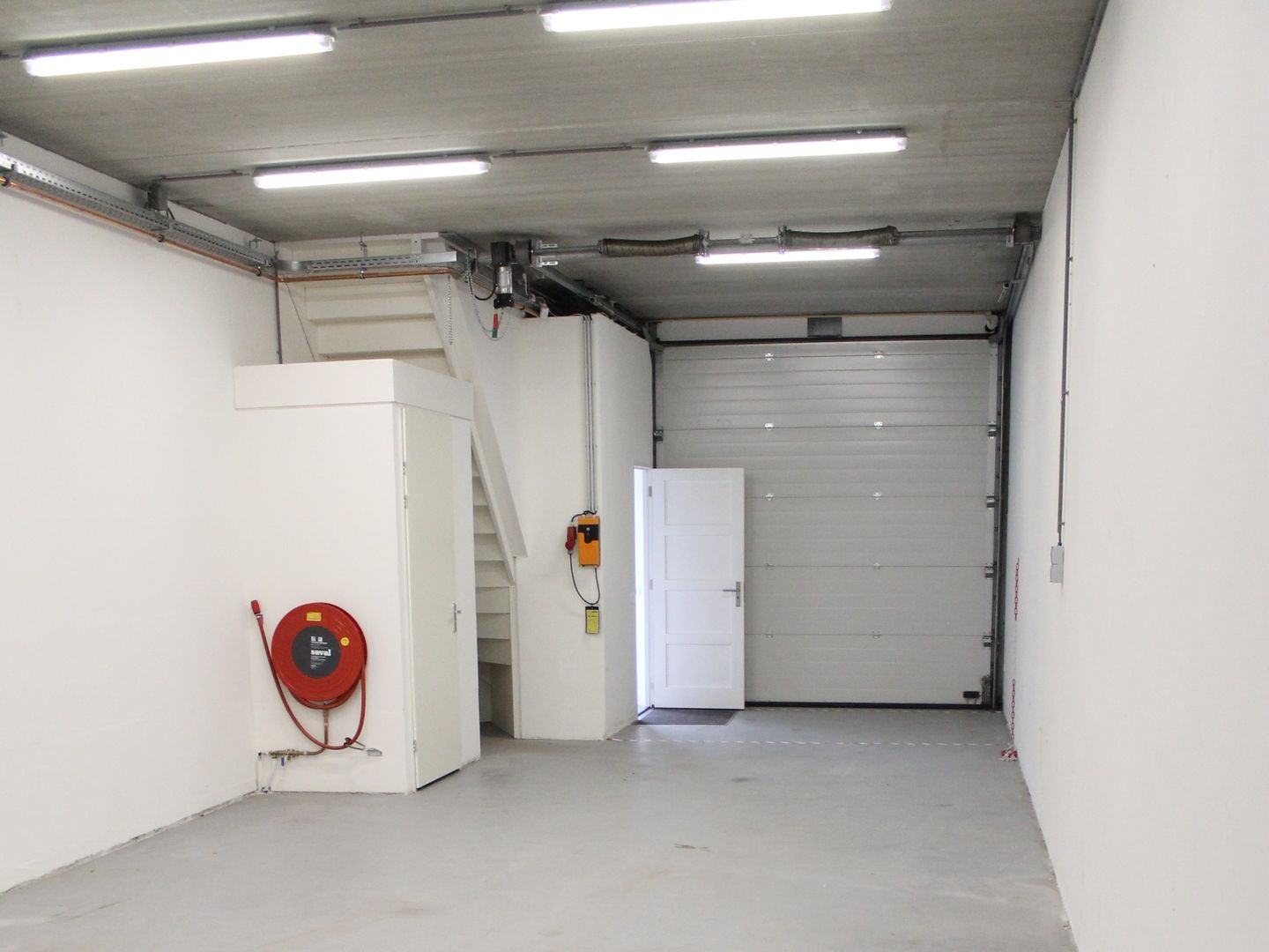 Bekijk foto 3 van Bennebroekerweg 93-A